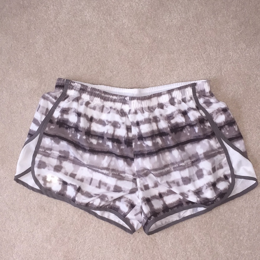 Women’s size Large under armor shorts